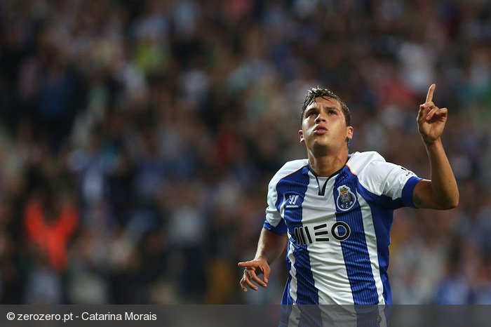 220997_galeria_fc_porto_v_sc_braga_primeira_liga_j7_2014_15.jpg