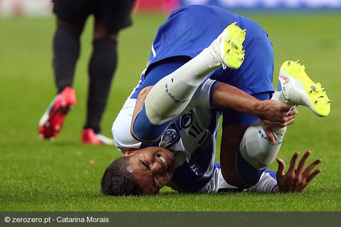 246998_galeria_fc_porto_v_vitoria_sc_liga_nos_j21_2014_15.jpg
