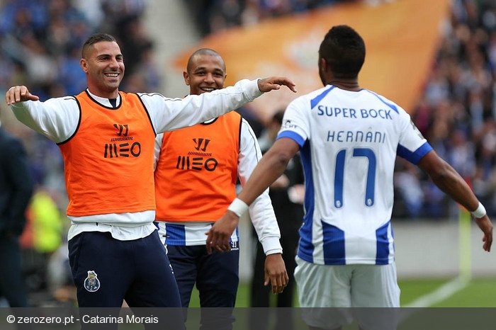 255761_galeria_fc_porto_v_academica_liga_nos_j29_2014_15.jpg