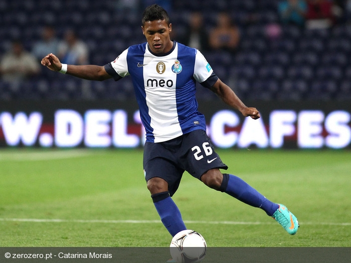 alex-sandro