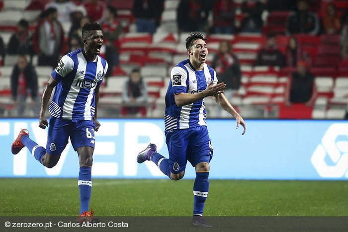 318648_galeria_benfica_x_fc_porto_liga_nos_2015_16_j22.jpg
