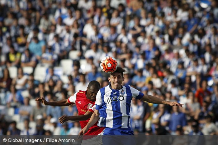336384_galeria_braga_x_fc_porto_taca_de_portugal_placard_2015_2016_final_.jpg