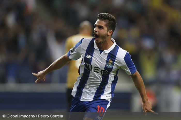 352706_galeria_fc_porto_x_estoril_praia_liga_nos_2016_17_campeonato_jornada_2.jpg