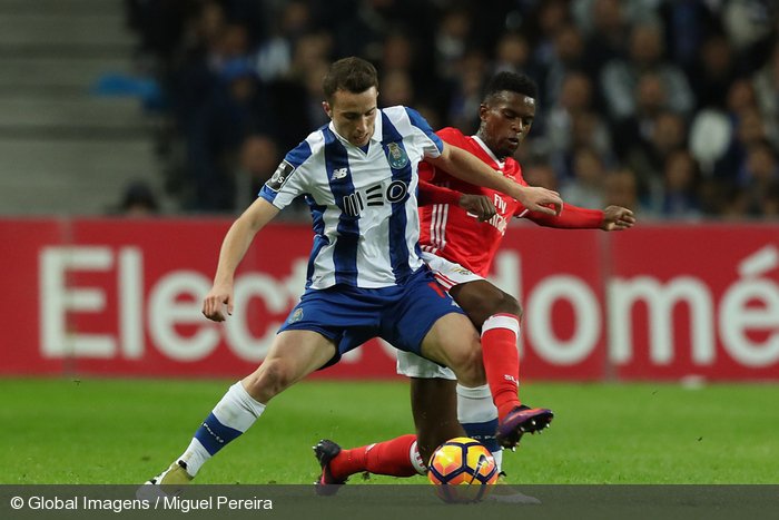 368568_galeria_fc_porto_x_benfica_liga_nos_2016_17_campeonato_jornada_10-jpg